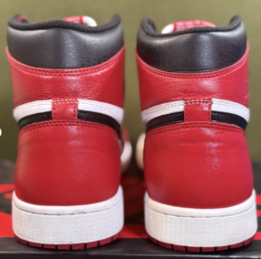 Jordan 1 Retro High 'Chicago (2015)' (Size 13)