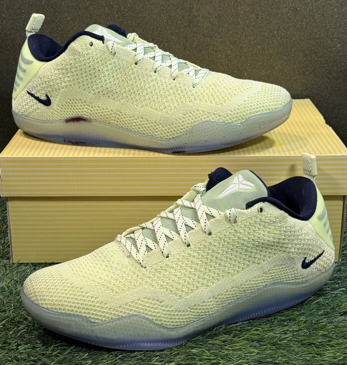 Nike Kobe Elite Low 4KB 'Ghost of Christmas Past' (Size 9.5)