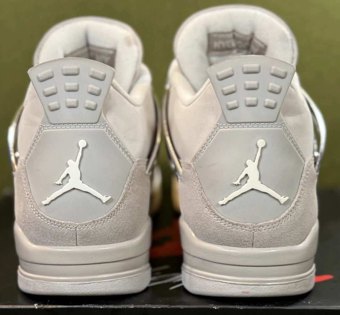 Jordan 4 Retro 'Frozen Moments' (Size 10.5M/12W)