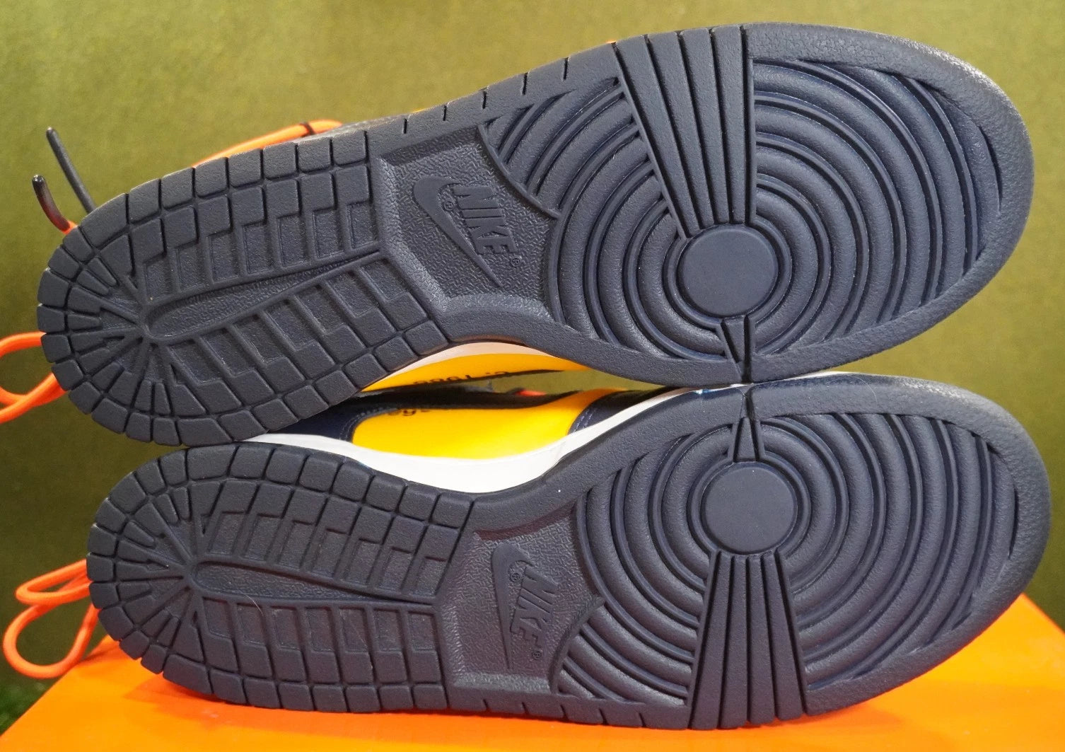 Nike Dunk Low 'Off-White University Gold' (Size 11)