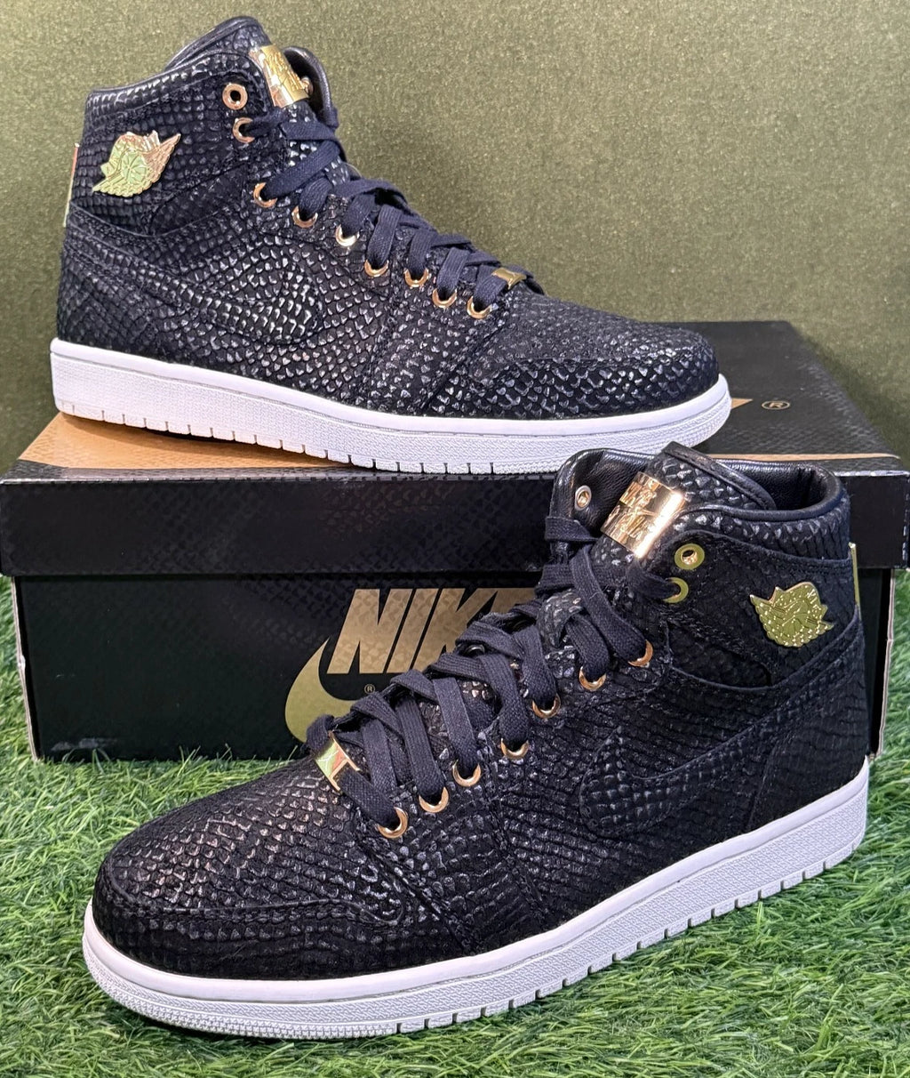 Jordan 1 Retro 'Pinnacle Black' (Size 10.5)