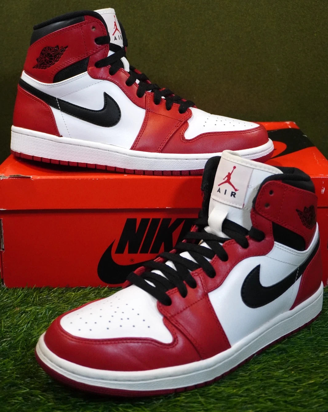 Jordan 1 Retro High 'Chicago (2013)' (Size 8.5)