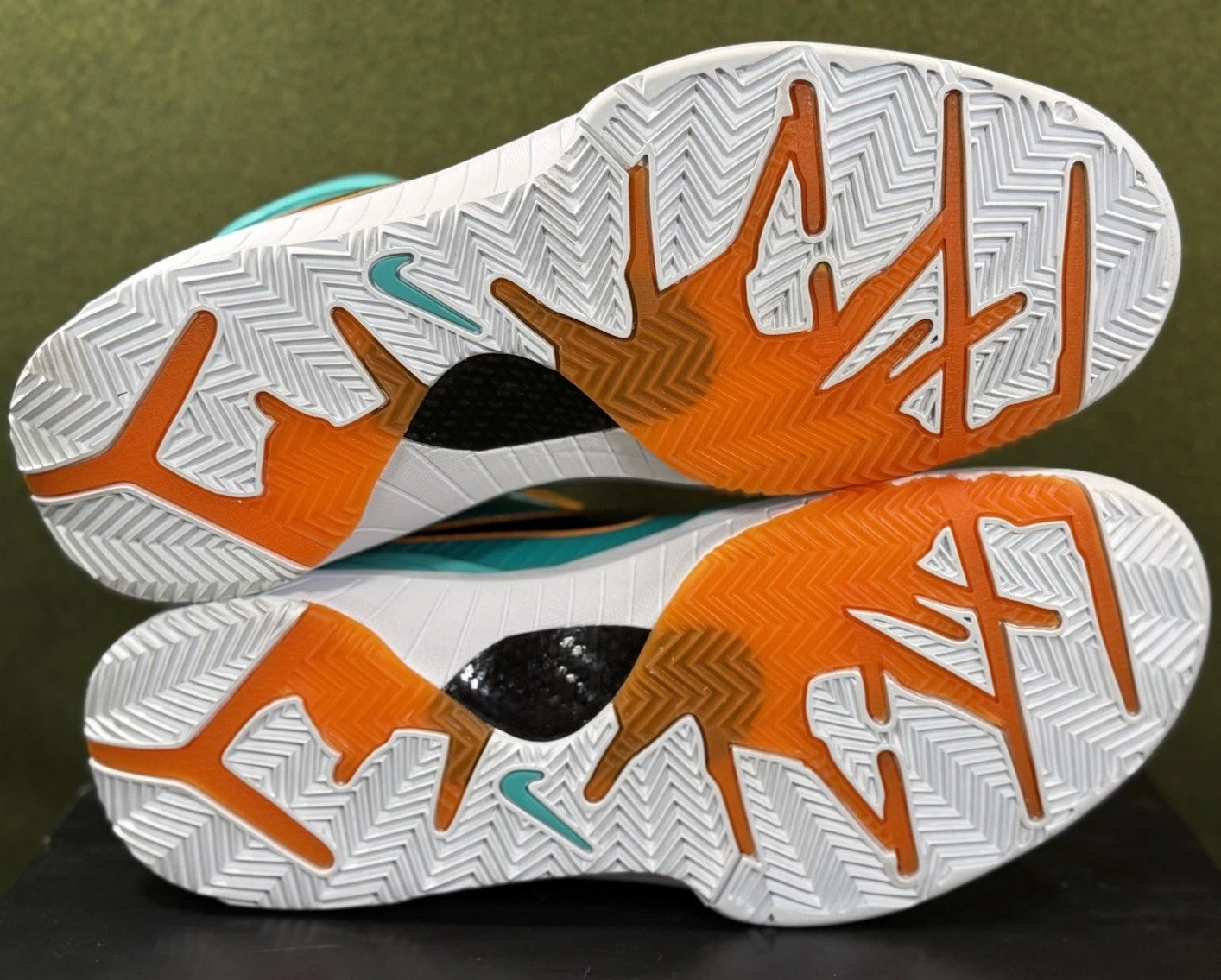 Nike Kobe 4 Protro x Undefeated 'San Antonio Spurs' (Size 10.5)