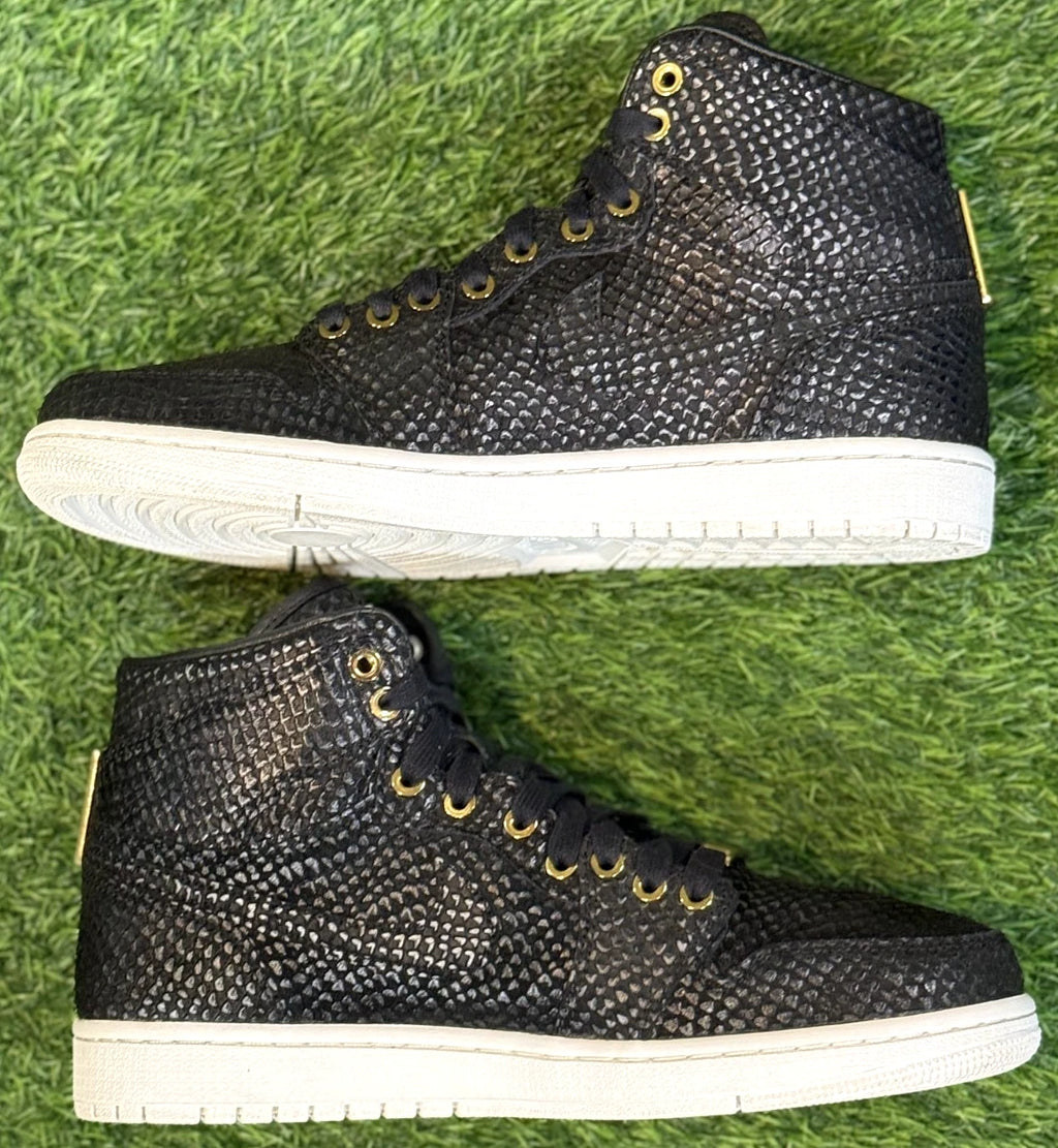 Jordan 1 Retro 'Pinnacle Black' (Size 10.5)