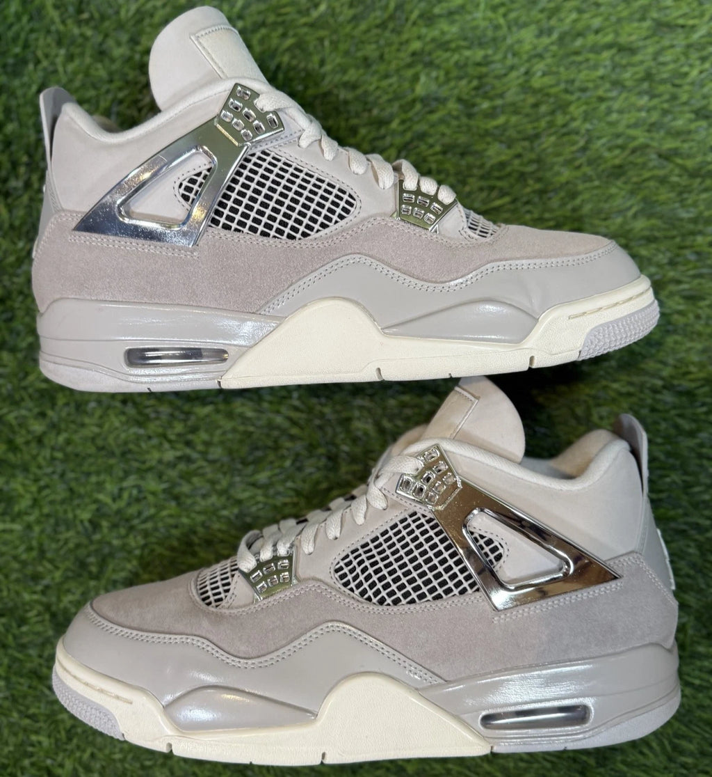 Jordan 4 Retro 'Frozen Moments' (Size 10.5M/12W)