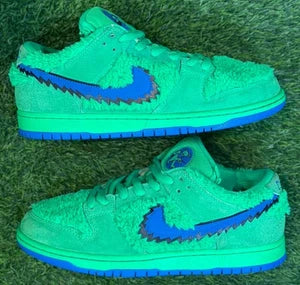 Nike SB Dunk Low 'Grateful Dead Bear - Green' (Size 11)