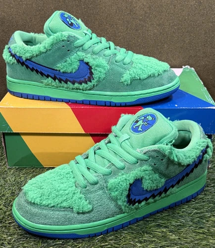 Nike SB Dunk Low 'Grateful Dead Bear Green' (Size 8)