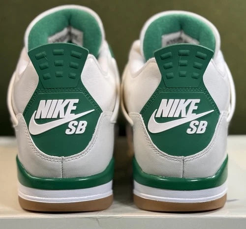 Jordan 4 Retro SB 'Pine Green' (Size 10.5)