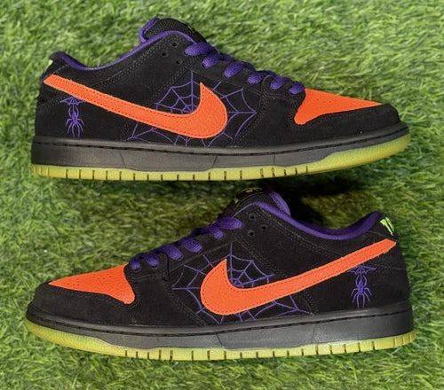 Nike SB Dunk Low 'Night of Mischief' (Size 9)