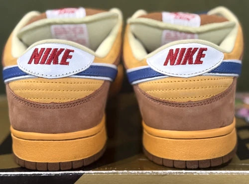 Nike SB Dunk Low 'Newcastle' (Size 11)