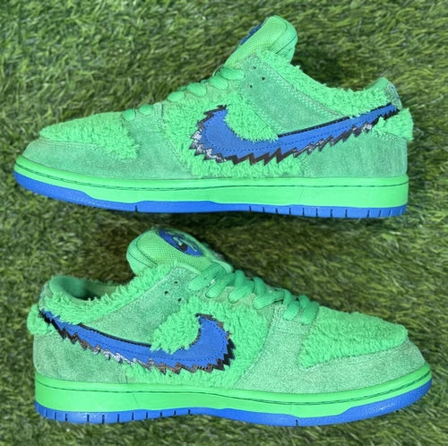 Nike SB Dunk Low 'Grateful Dead Bear Green' (Size 8)