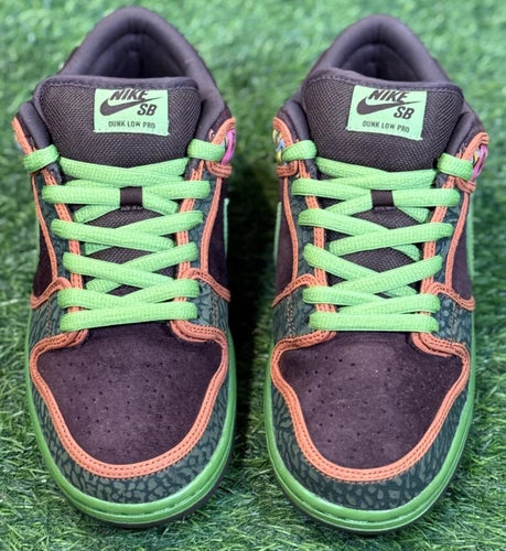 Nike SB Dunk Low 'De La Soul (2015)' (Size 8.5)